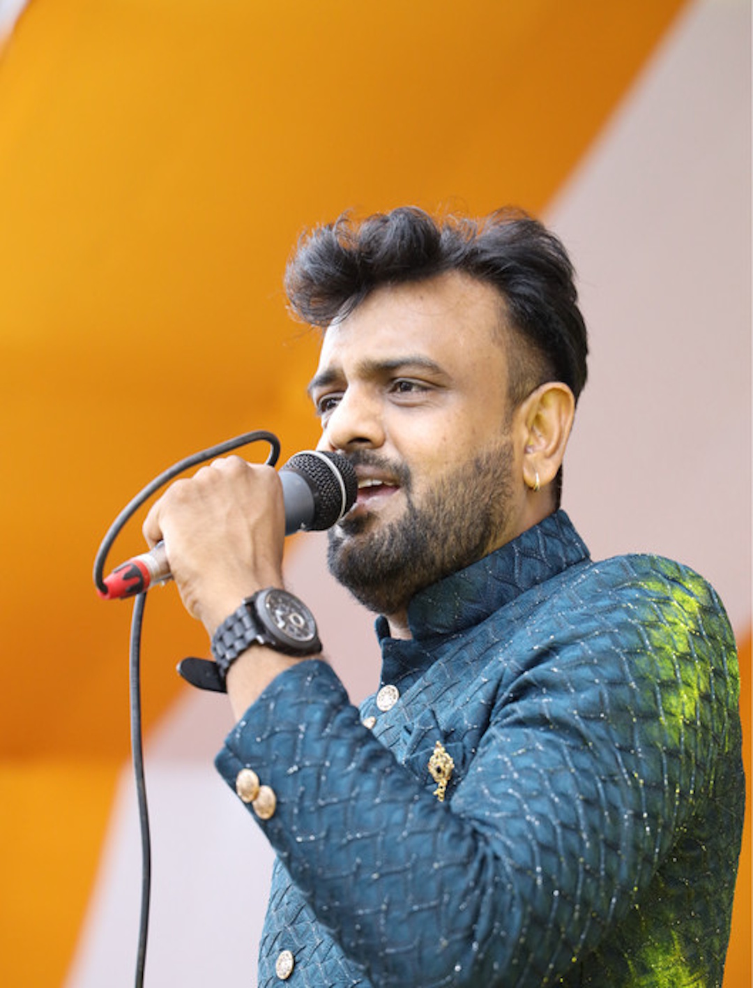 ab6761610000e5eb932ff50d6238937043acaf01